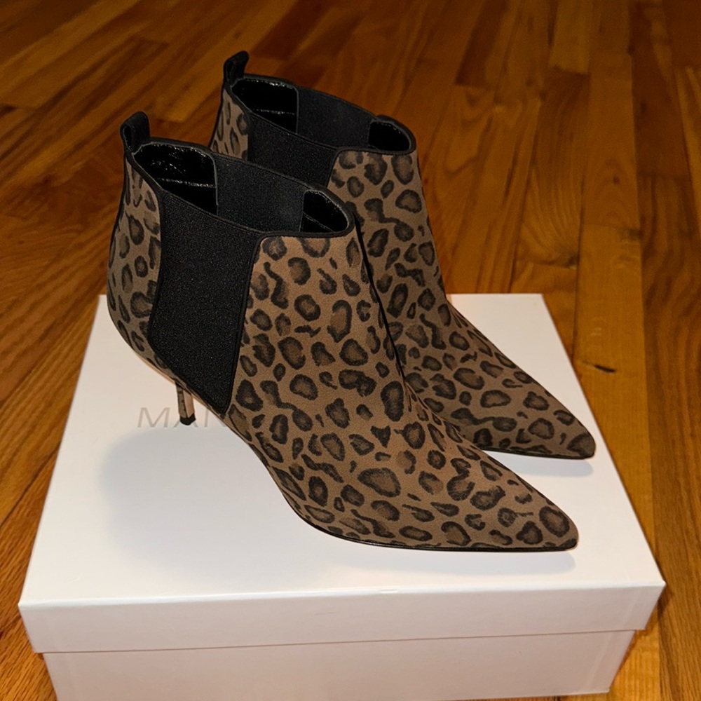 Manolo Blahnik leopard Dildi booties 37.5